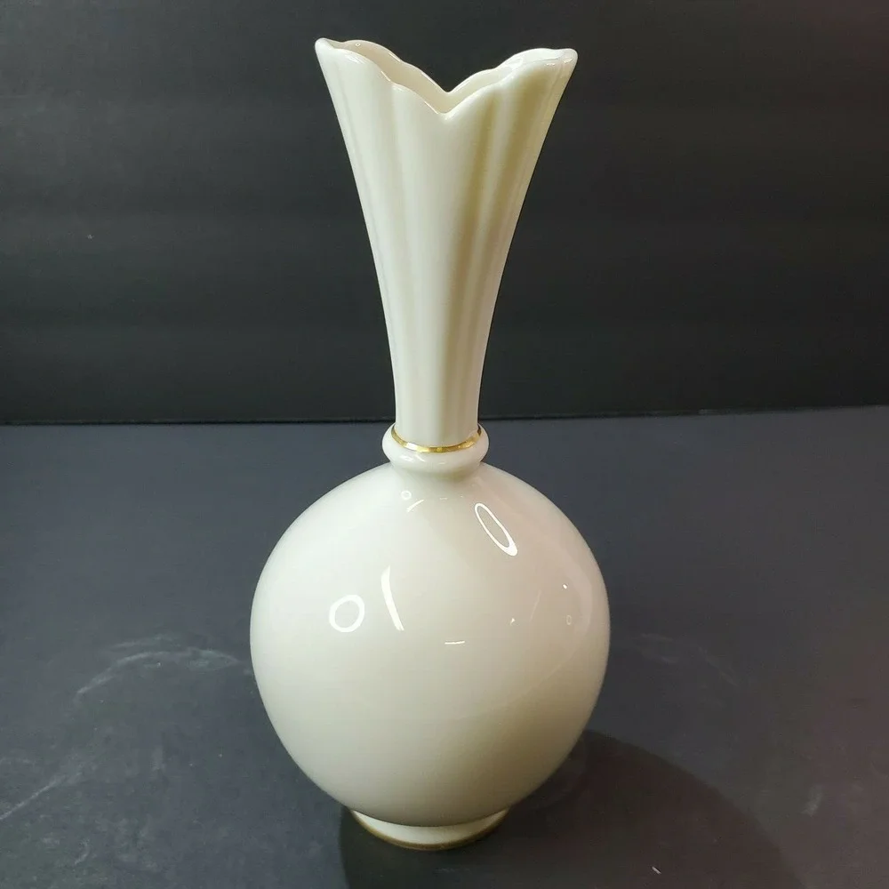Vintage LENOX Bud Vase RHODORA Pattern Cream w/ Rose & Gold Trim 8